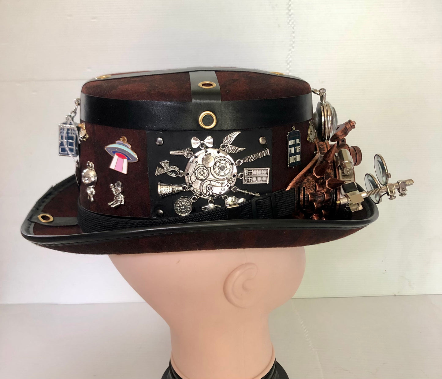 Steampunk Style Hat (Doctor Who) with Goggles (Item #427)